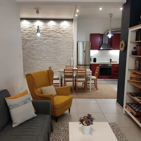 & Comfortable, 70m² In Neos Kosmos Athens